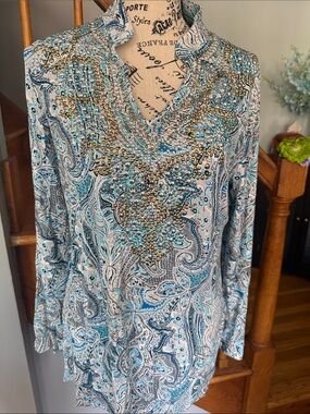 V Cristina - Embellished Blue & White Paisley V-Neck Top